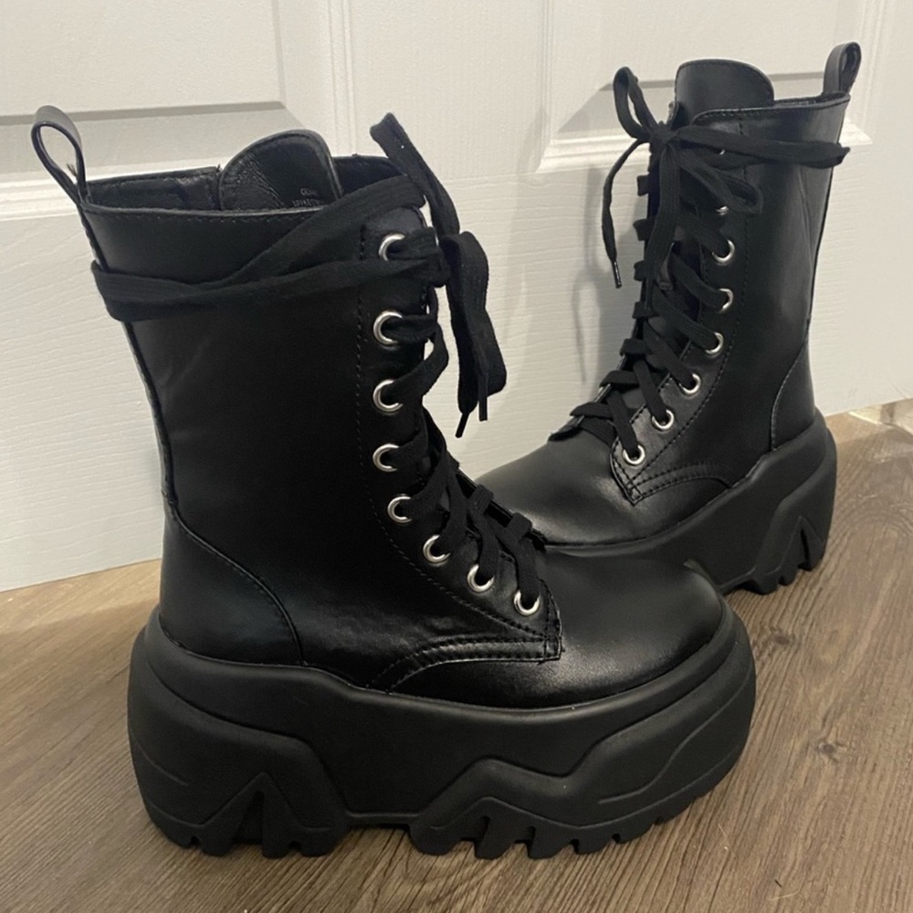 Club Exx Dolls Kill ‘OPTICAL FUSE’ Black Platform Crossfade Combat Boots 9
